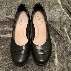 Clarks comfy leather work shoes